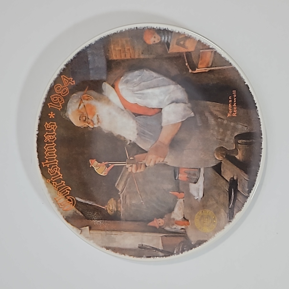 Edwin M Knowles China Co. Santa in His Workshop 1984 Norman Rockwell Plate